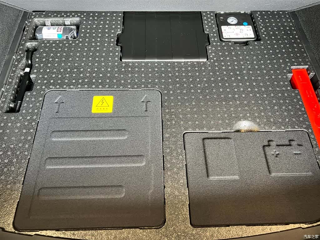 AITO M5, 2025 10