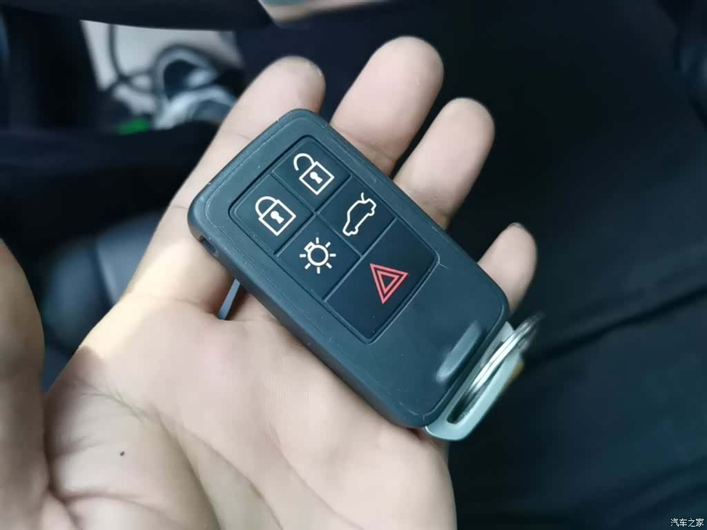 Volvo V40, 2019 9