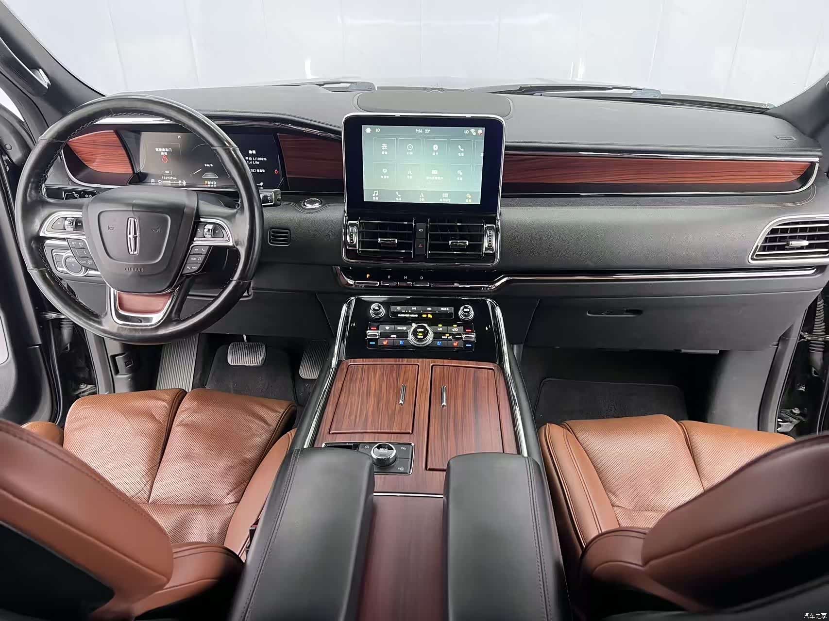 Lincoln Navigator, 2019 9
