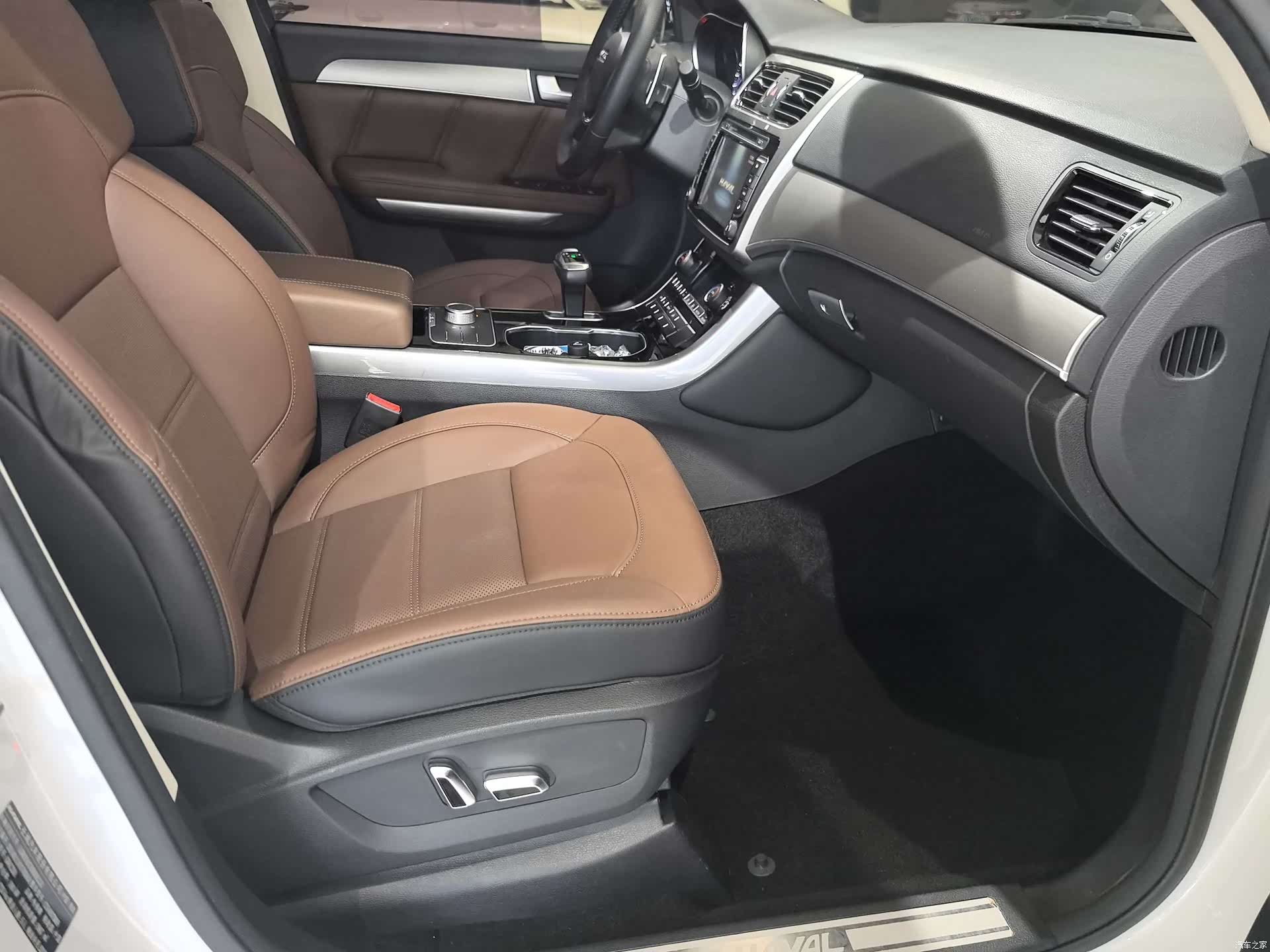 Haval H8, 2017 12