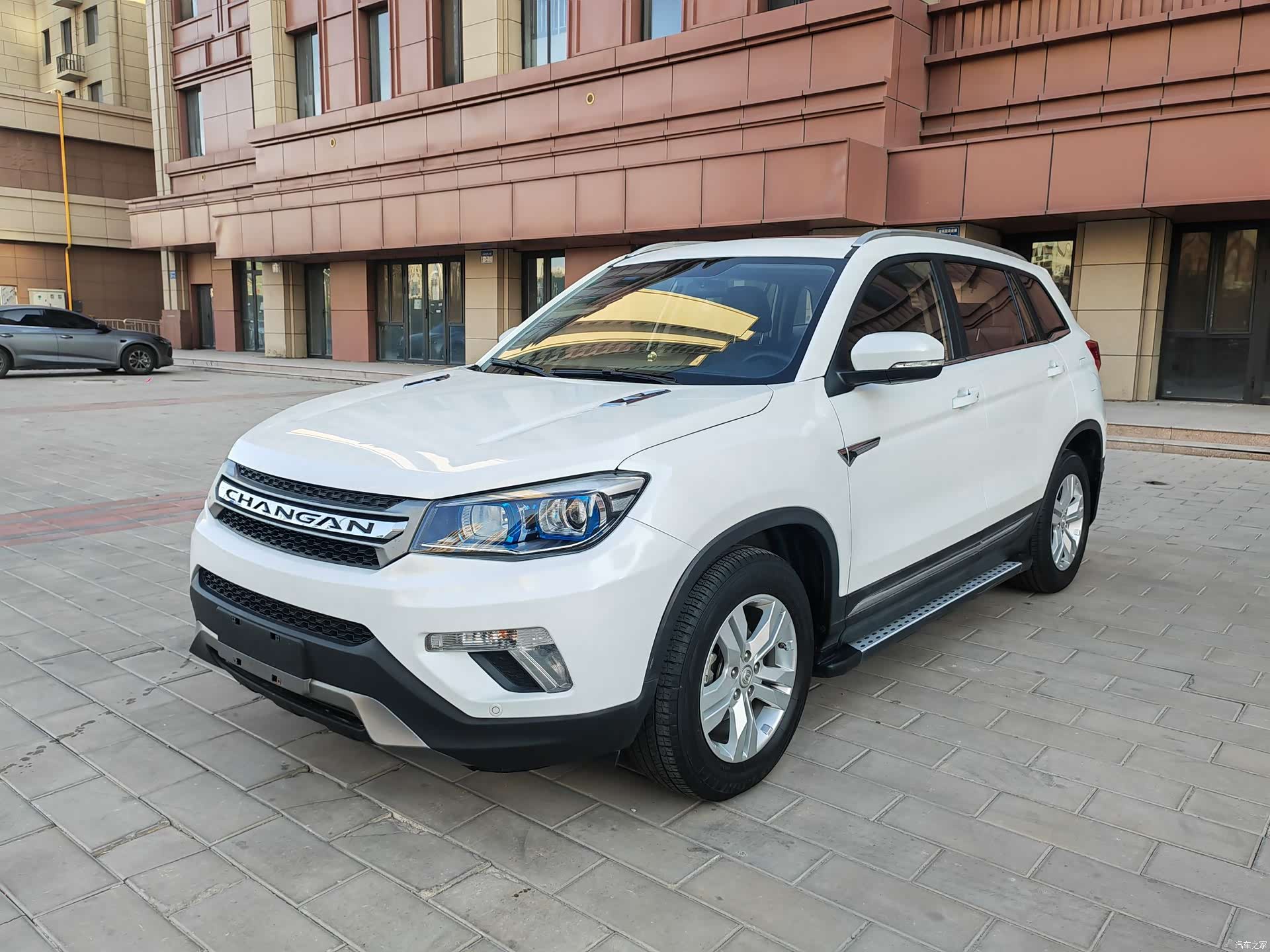 Changan CS75, 2016 1