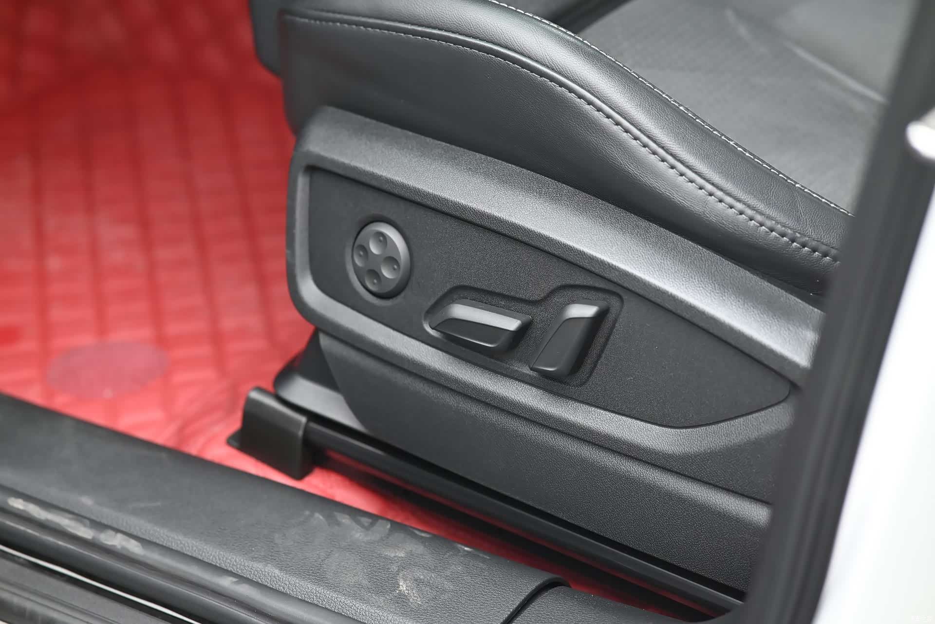 Audi Q5L, 2021 13