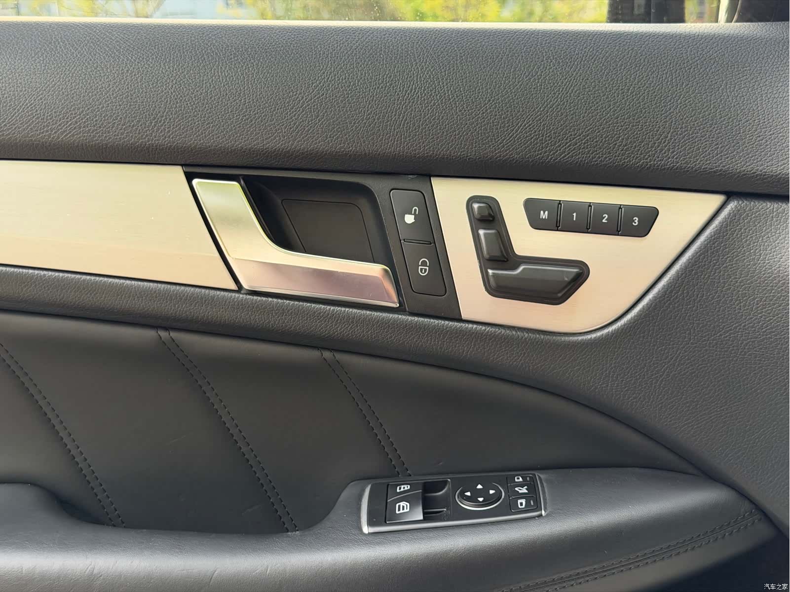 Mercedes-Benz C-Class, 2012 21