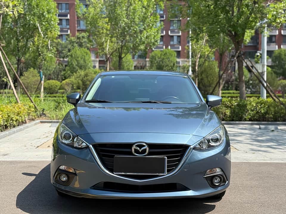 Mazda 3 Angkesaila
