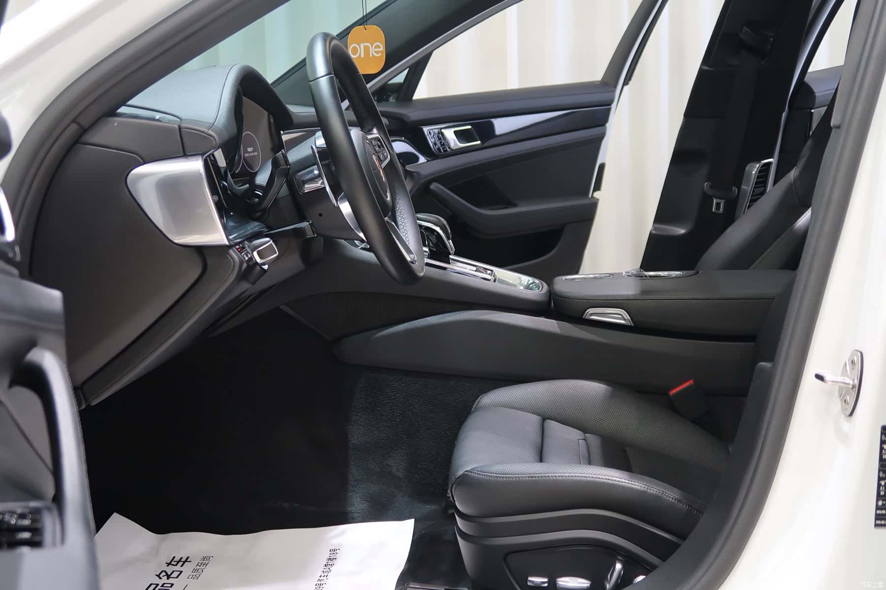 Porsche Panamera, 2019 11