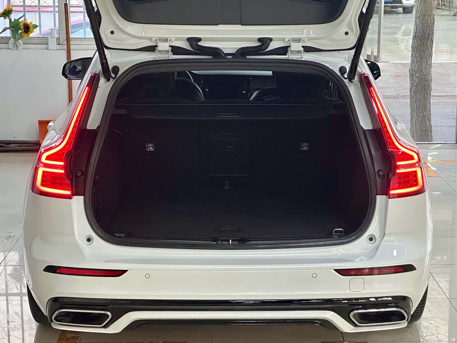 Volvo V60, 2021 10