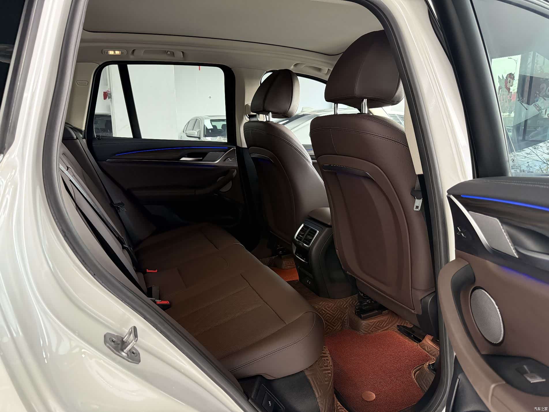 BMW X3, 2022 все фото