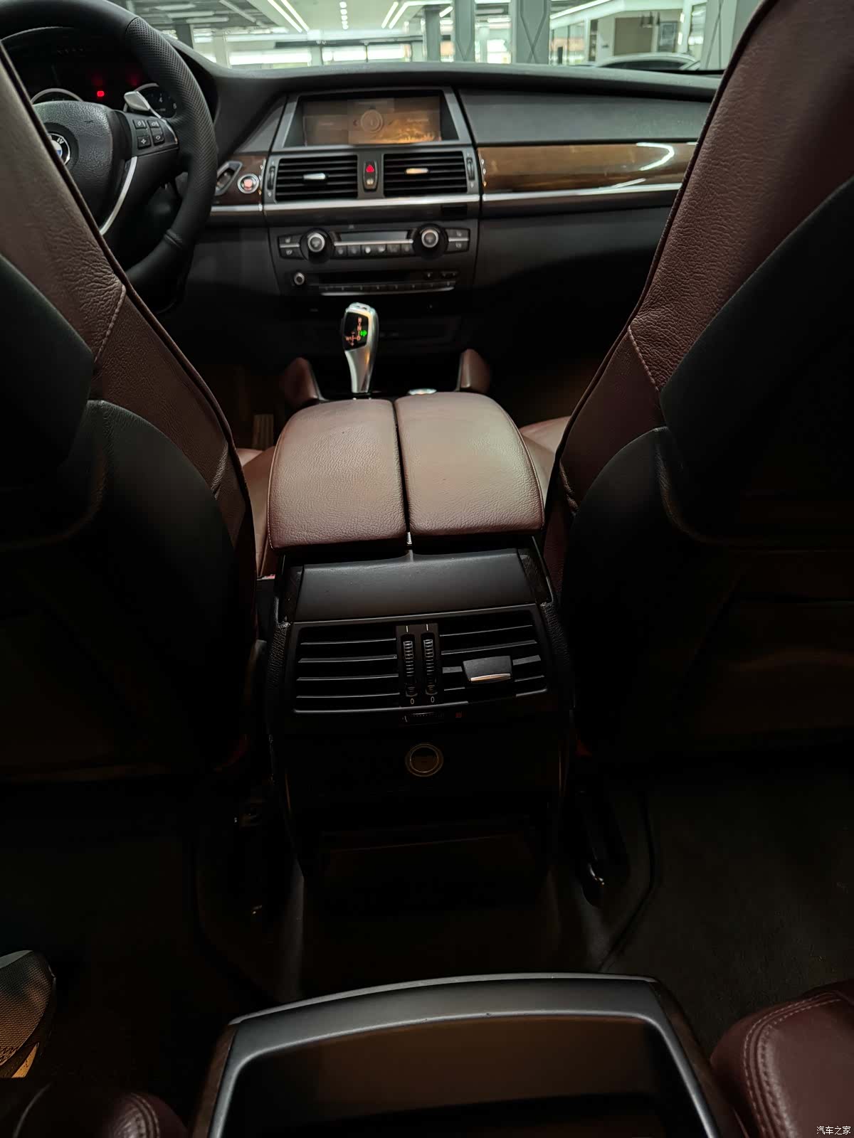 BMW X6, 2009 11