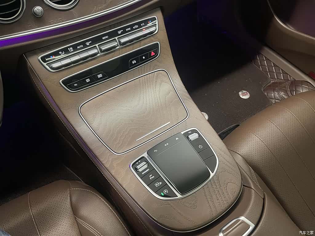 Mercedes-Benz E-Class, 2021 19