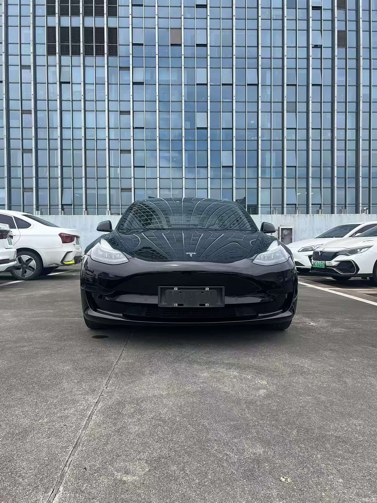 Tesla Model 3, 2022 1