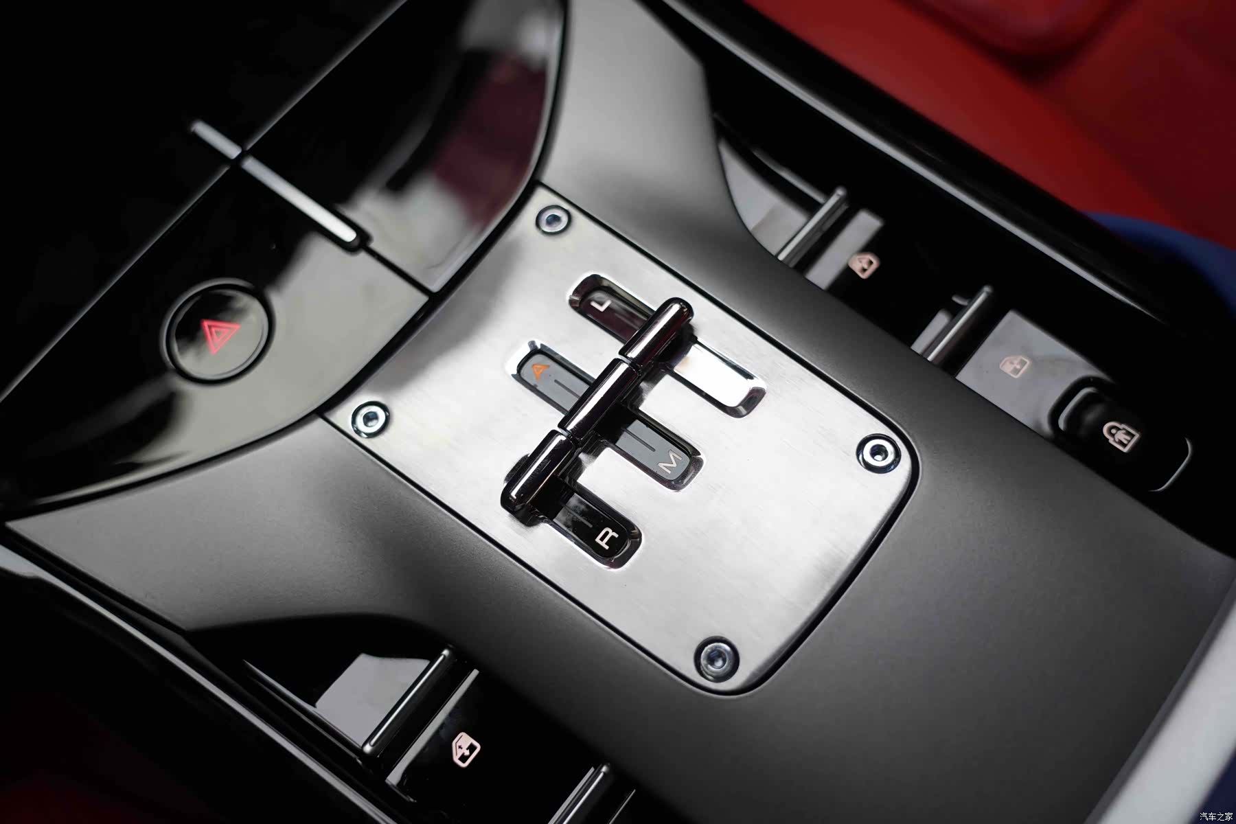 Ferrari Purosangue, 2025 14