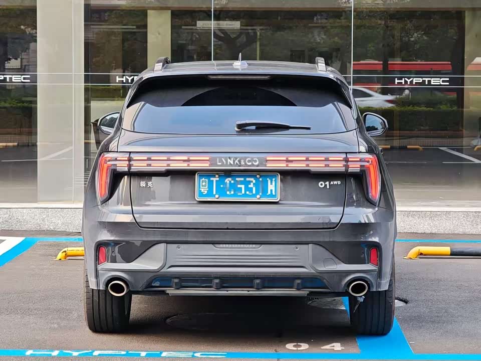 Lynk & Co 01