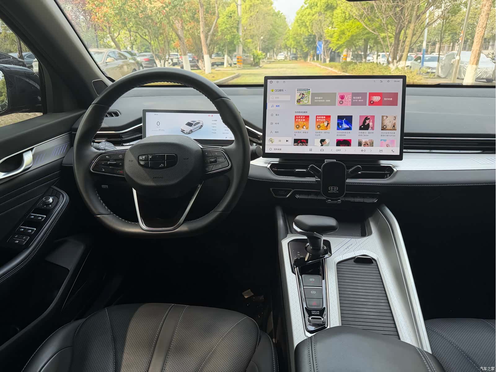 Geely Preface, 2025 8