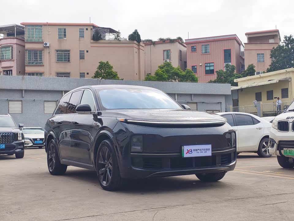 Li Auto Ideal L8