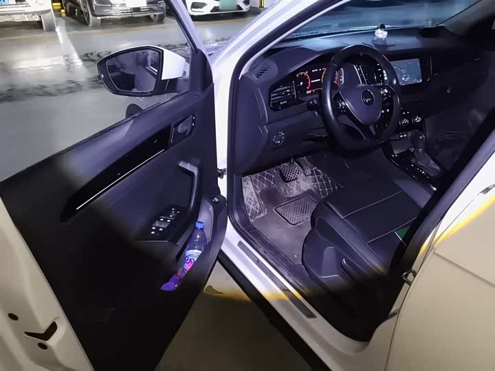 Volkswagen T Roc, 2022 года фото 13