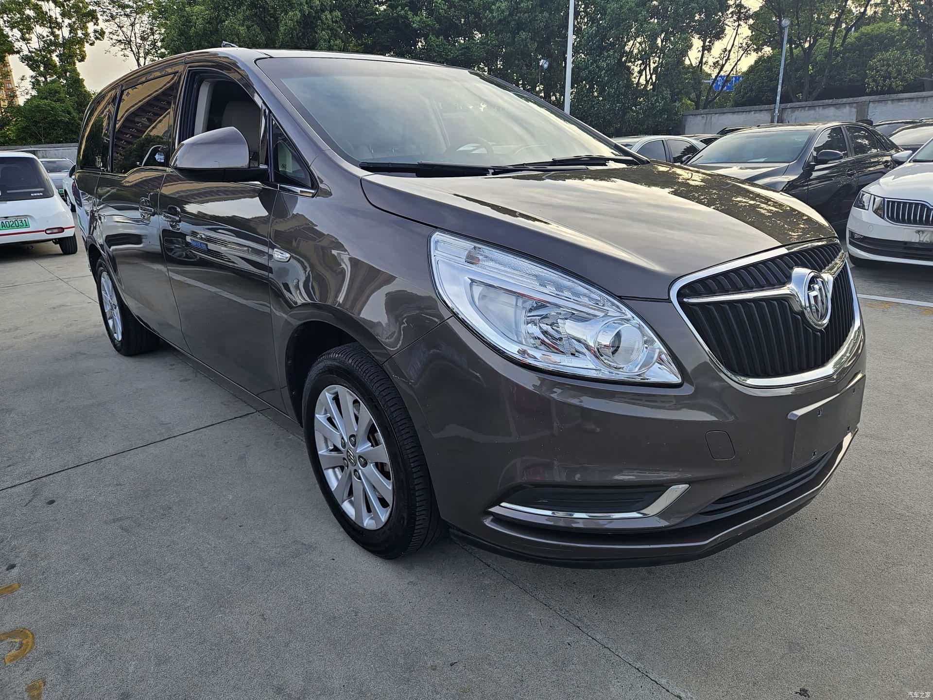 Buick GL8, 2017 3