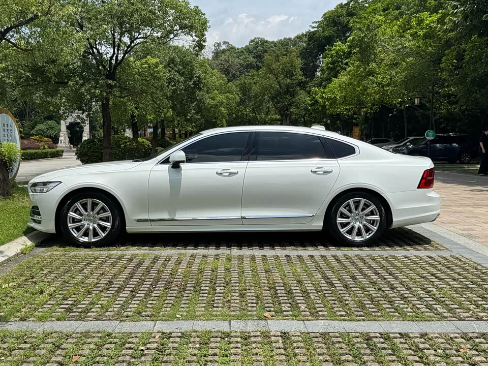 Volvo S90 Volvo S90