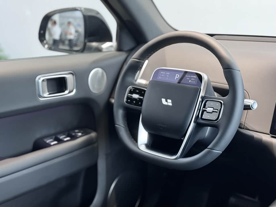 Li Auto Ideal L6