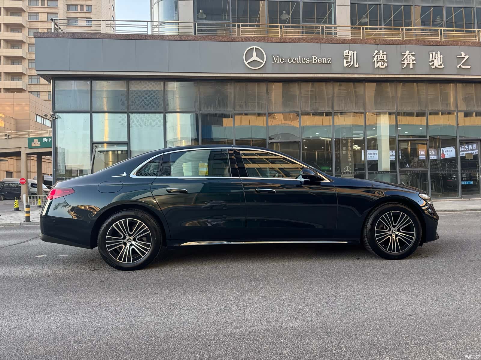 Mercedes-Benz E-Class, 2026 24