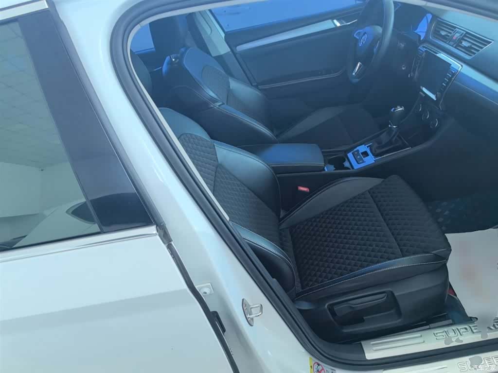Skoda Superb, 2016 25