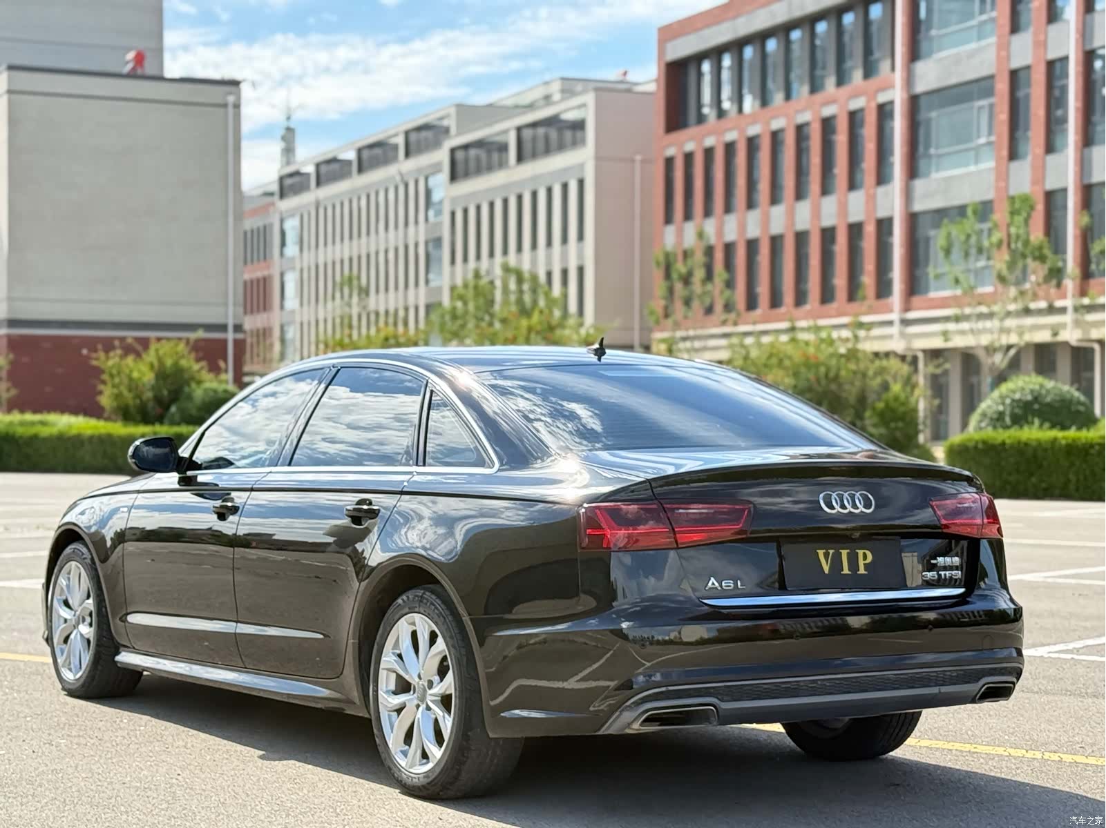 Audi A6L, 2018 9