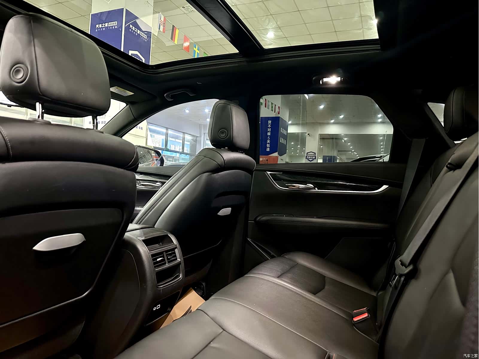 Cadillac XT5, 2020 8