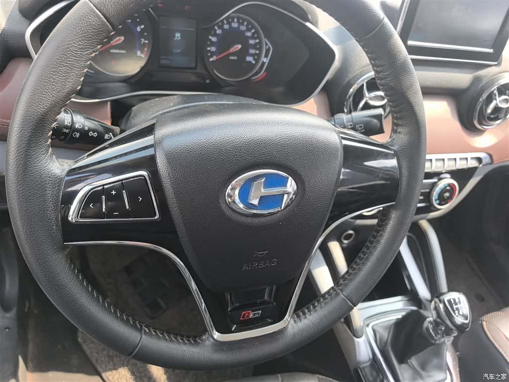 BAIC Q35, 2017 11