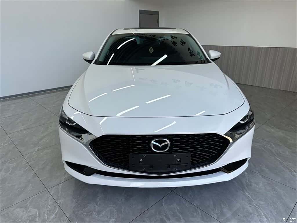 Mazda Mazda3, 2023 2