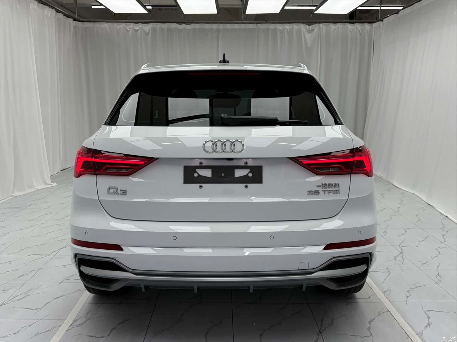 Audi Q3, 2022 все фото