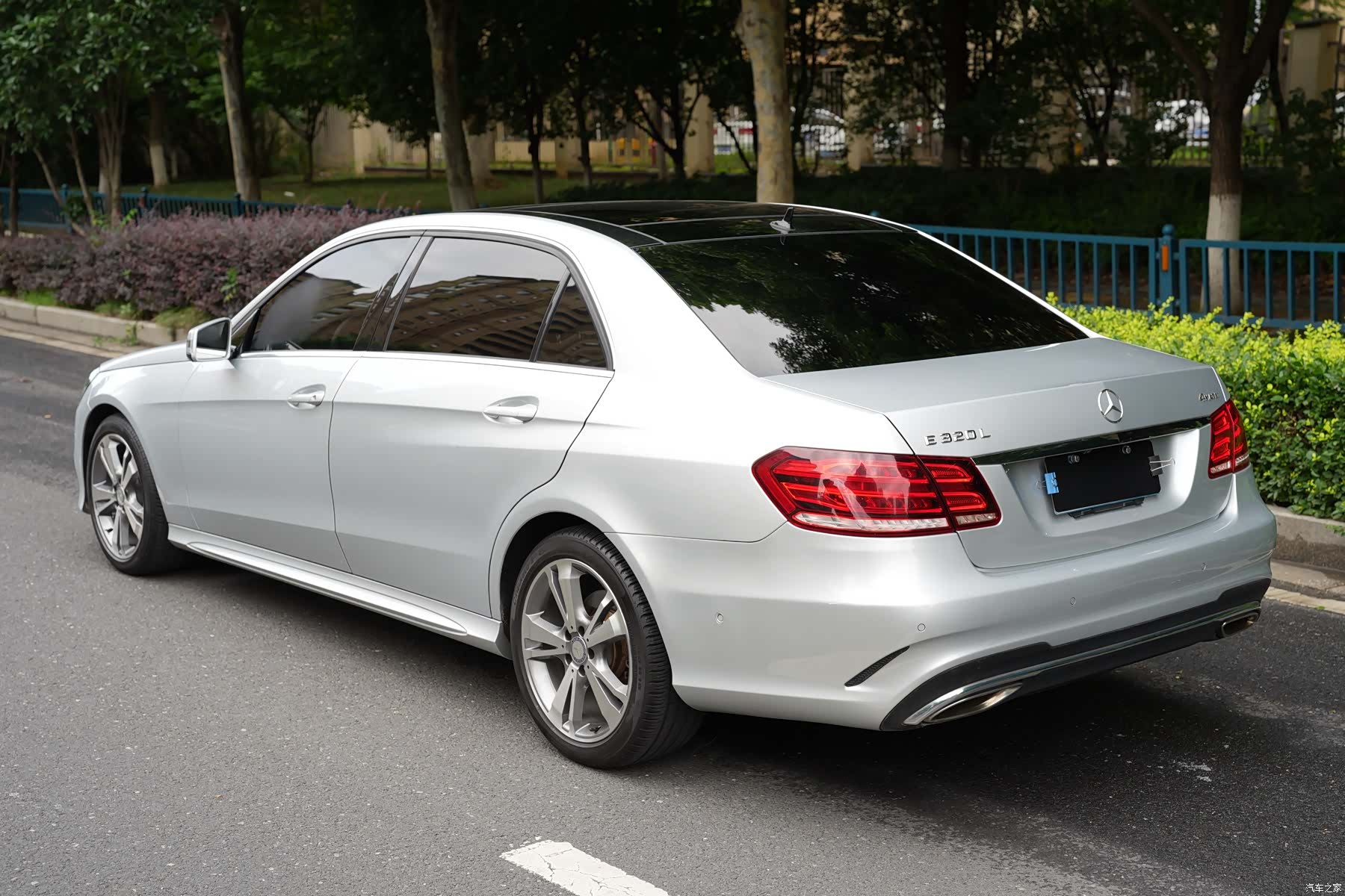 Mercedes-Benz E-Class, 2014 9