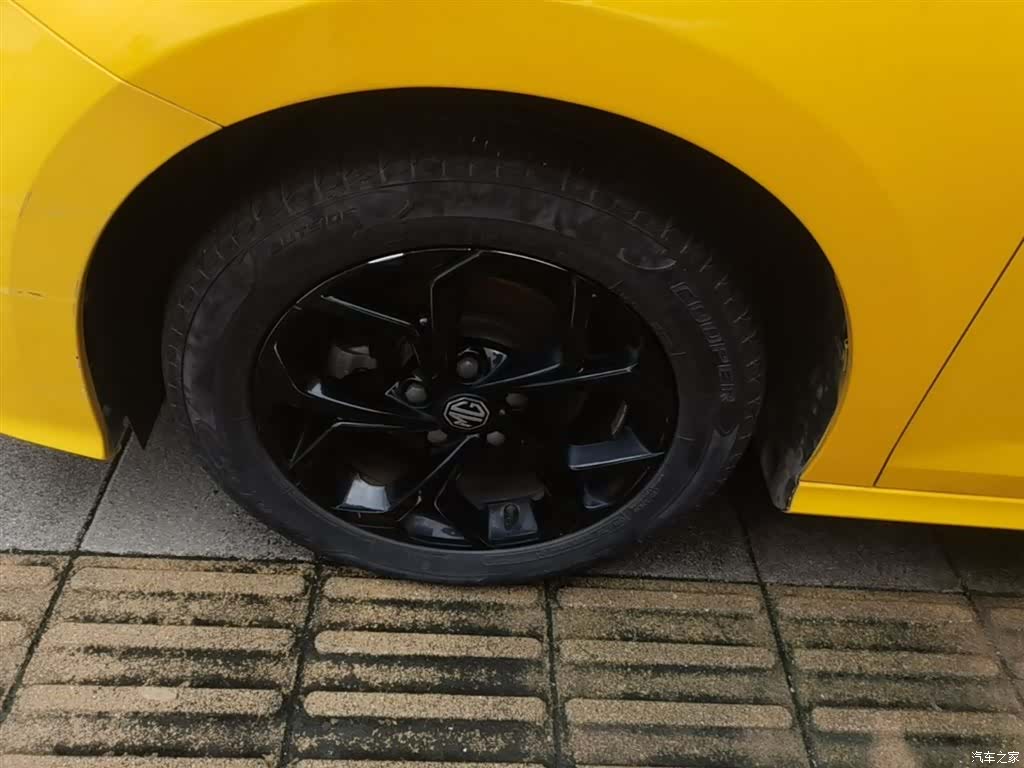 MG MG5, 2022 25