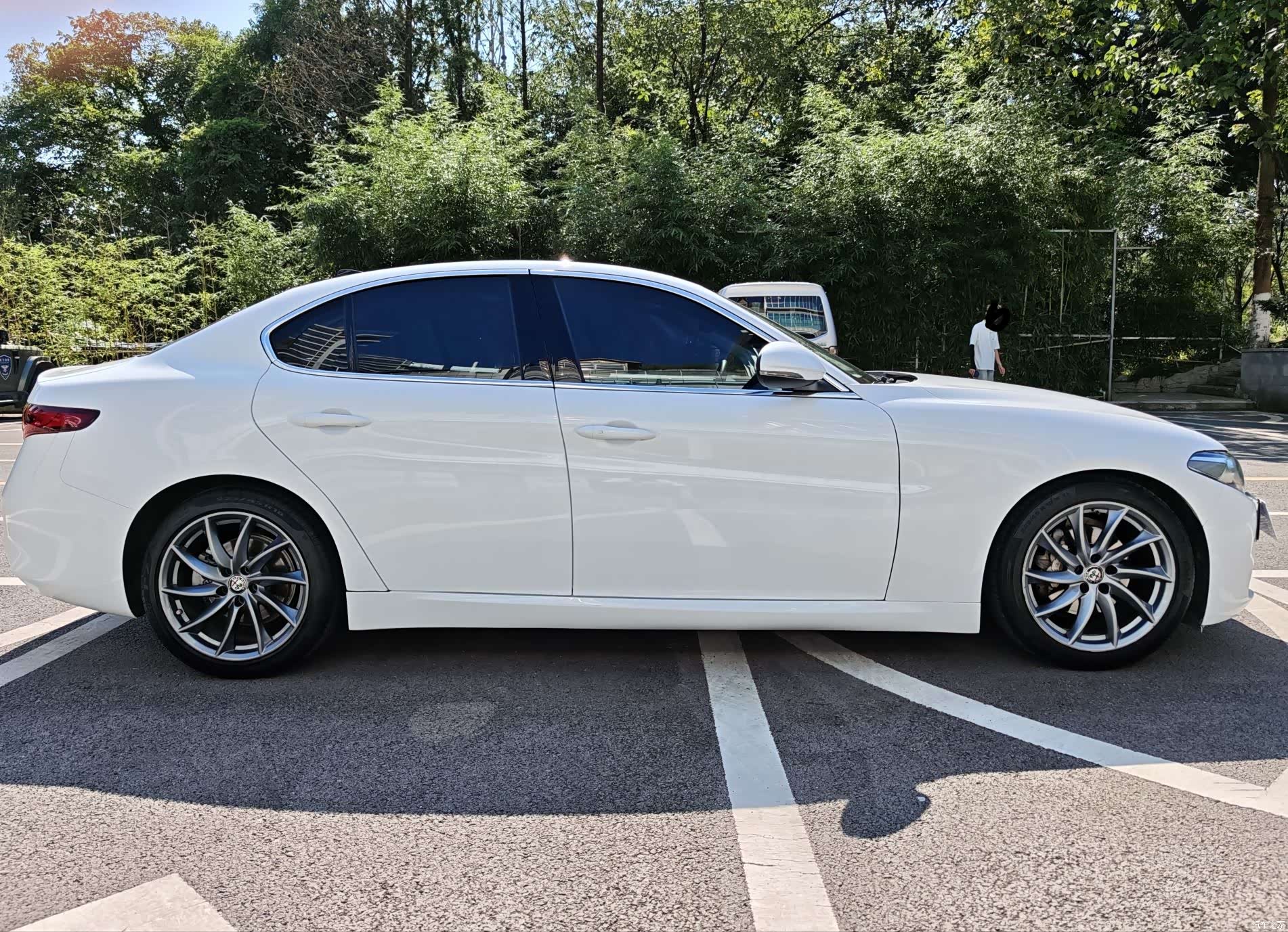 Alfa Romeo Giulia, 2017 8