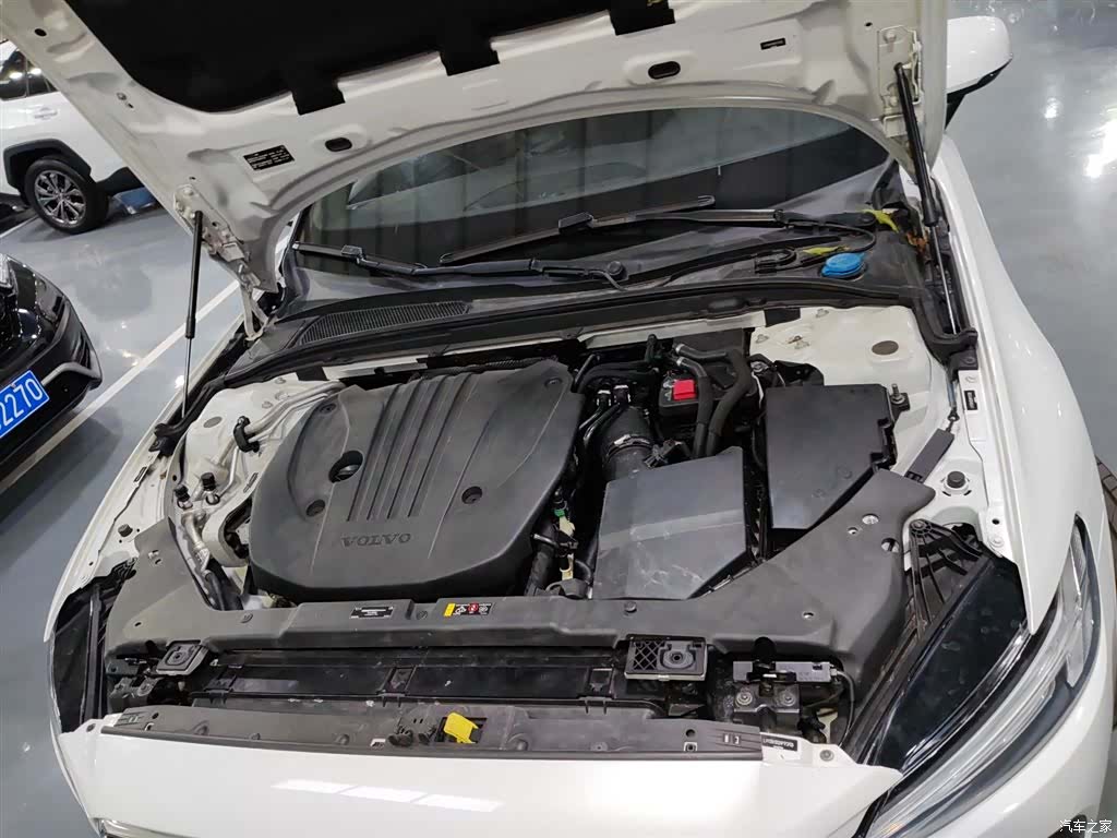 Volvo S60, 2022 16
