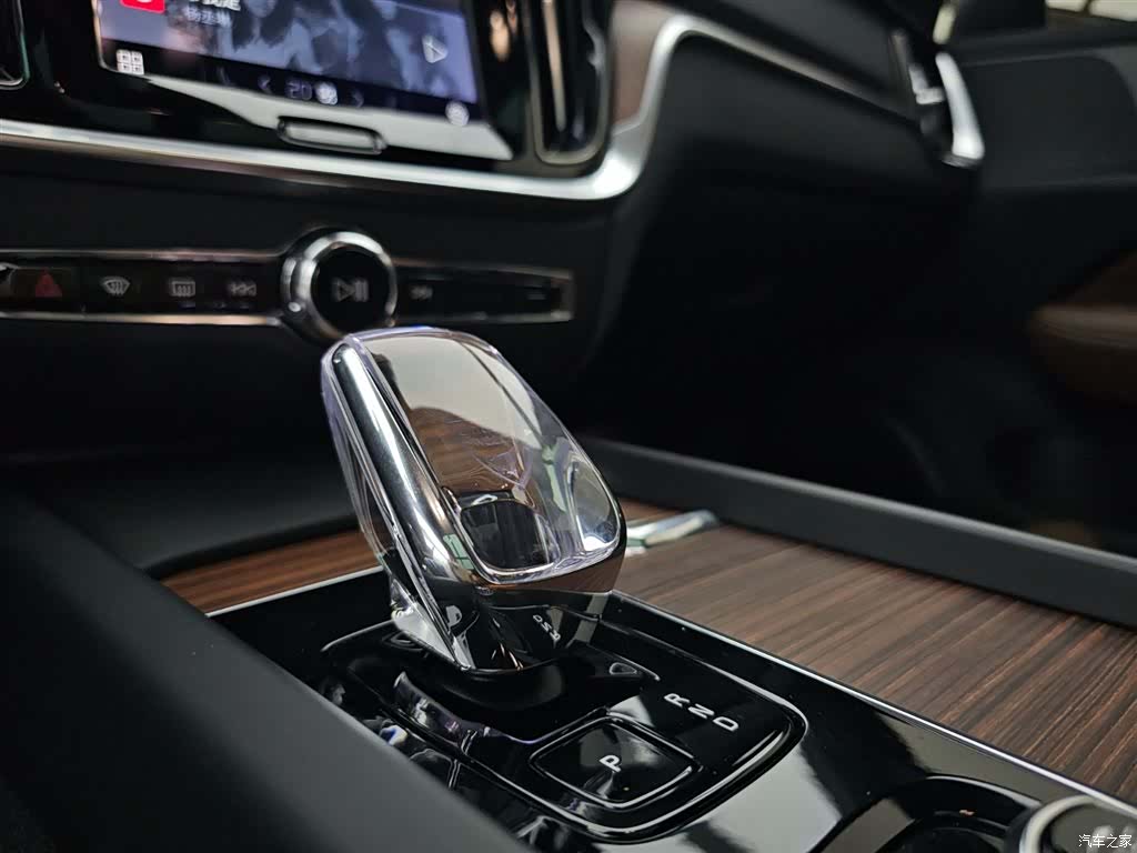 Volvo V60, 2024 13