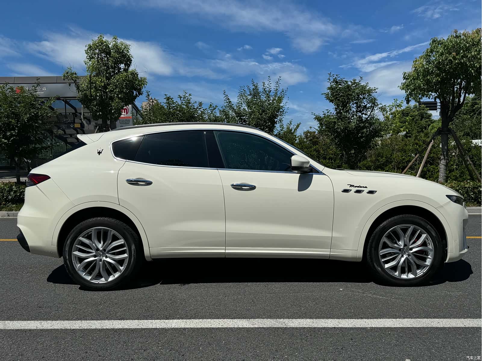 Maserati Levante, 2022 14