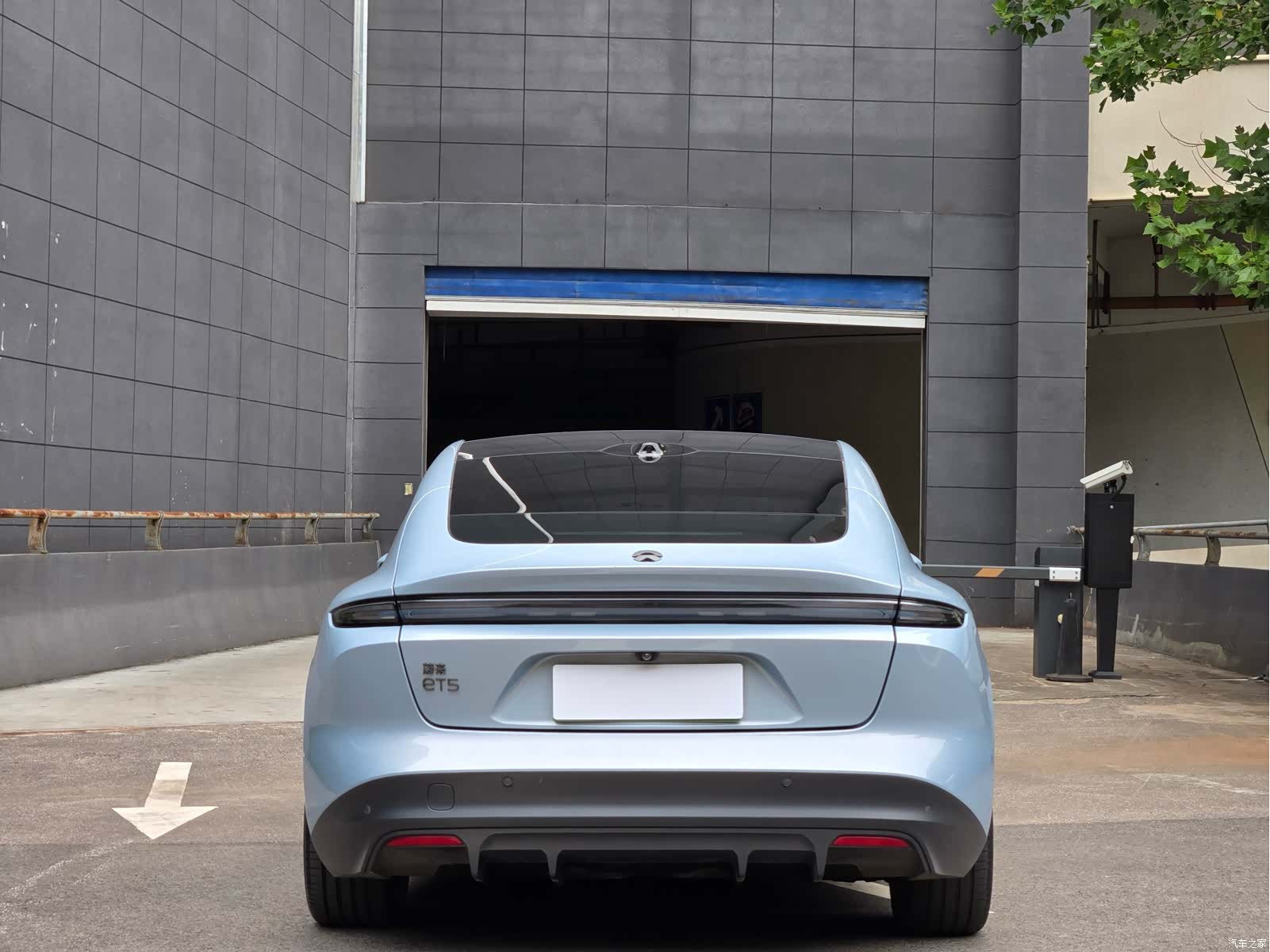 NIO ET5, 2023 10