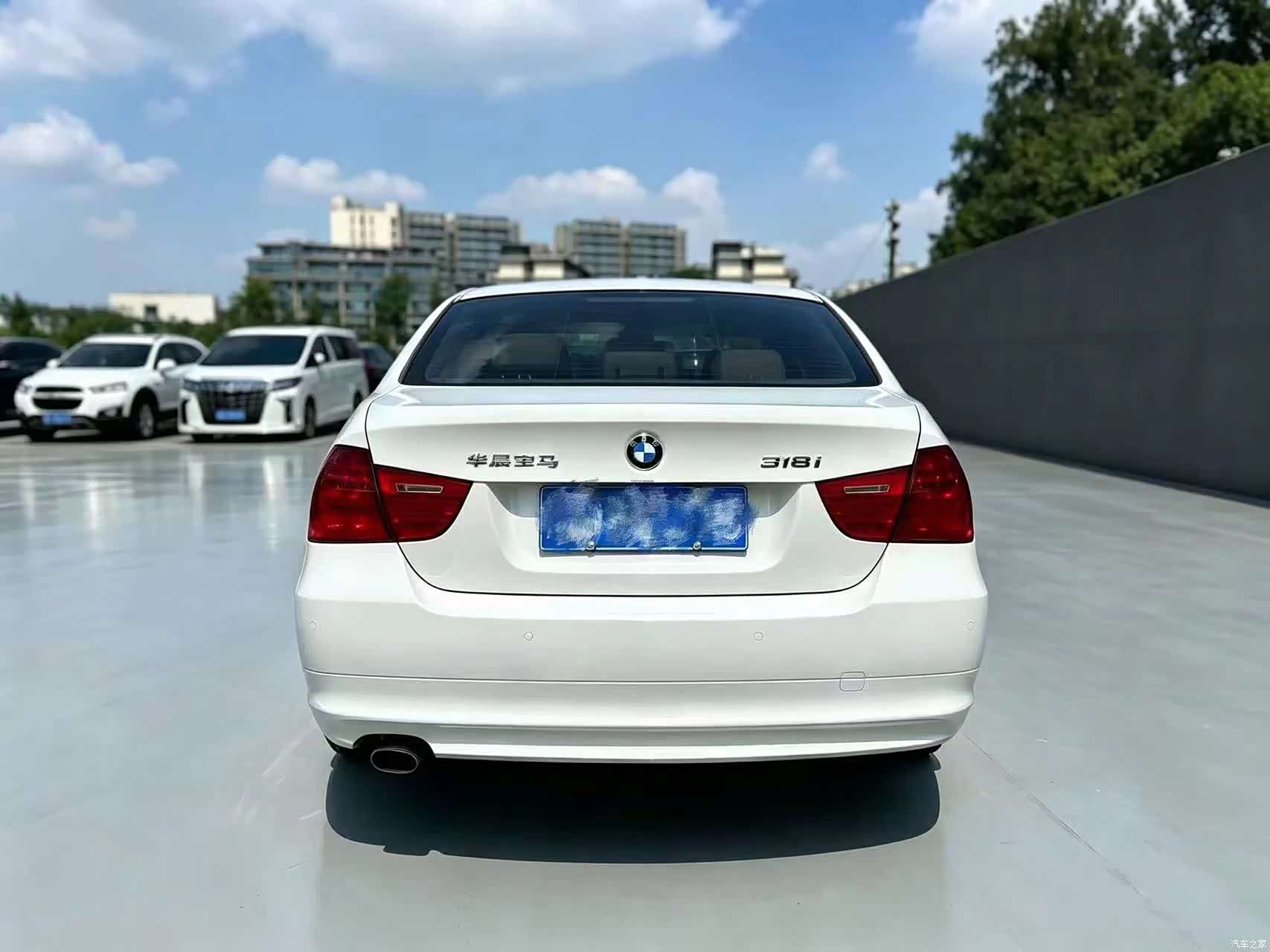 BMW 3 Series, 2010 все фото