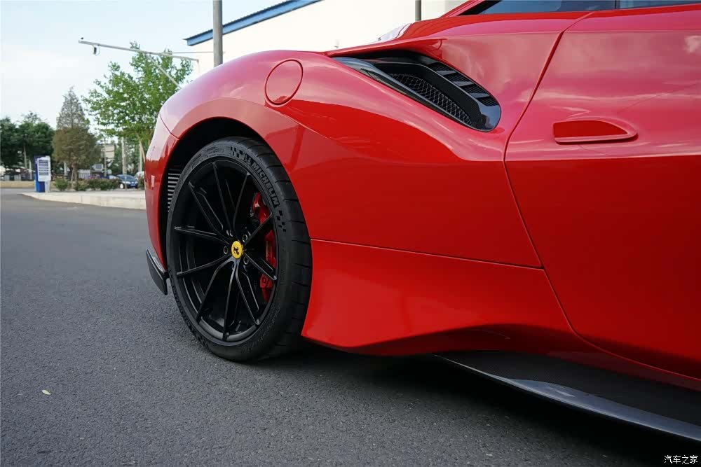 Ferrari 488, 2019 16