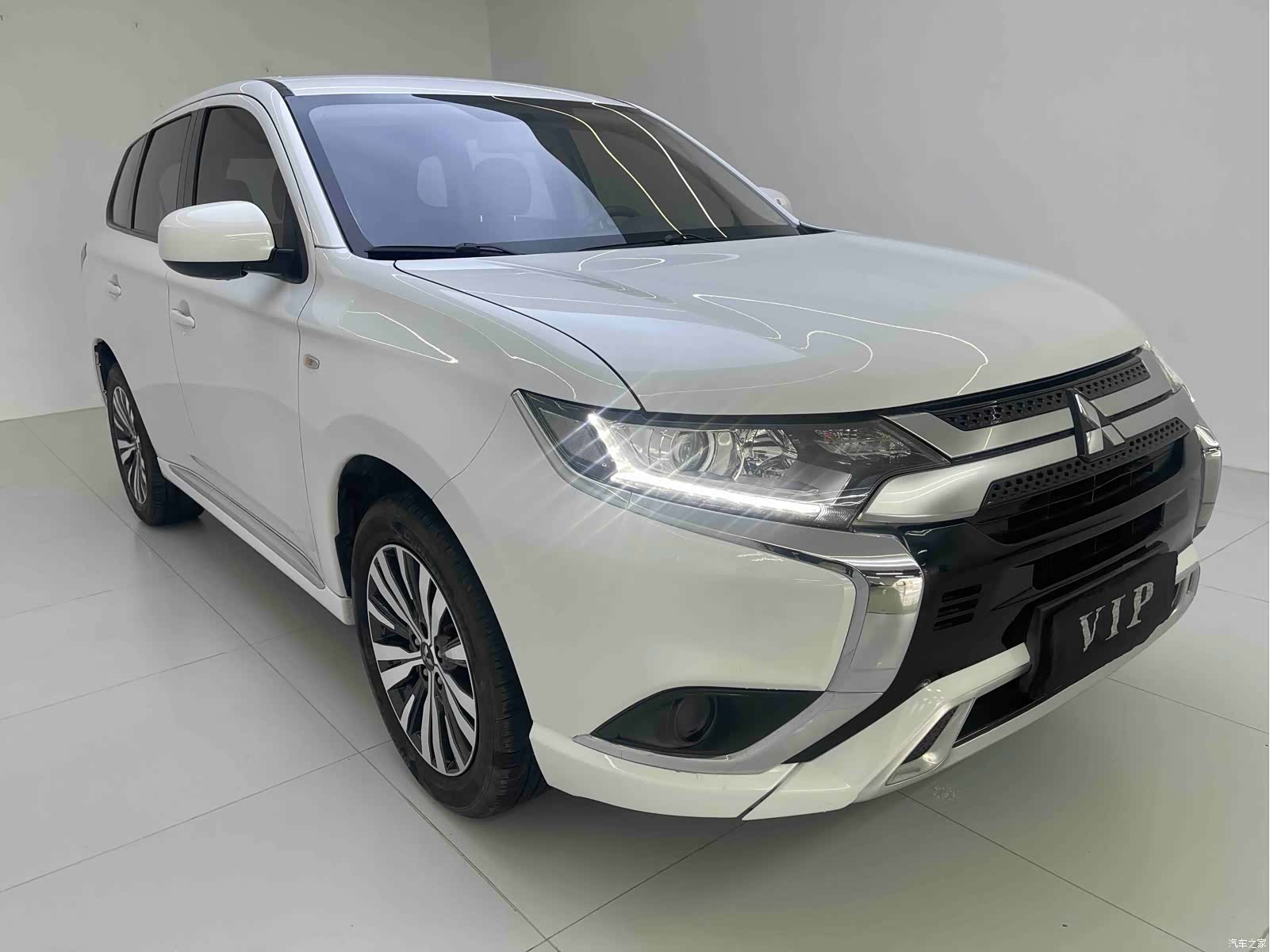 Mitsubishi Outlander, 2021 3
