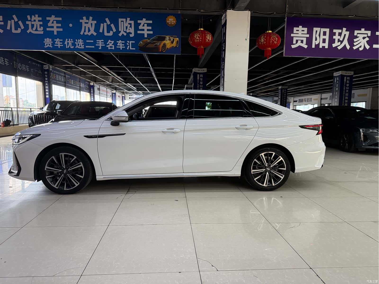 Chery Arrizo 8, 2023 7