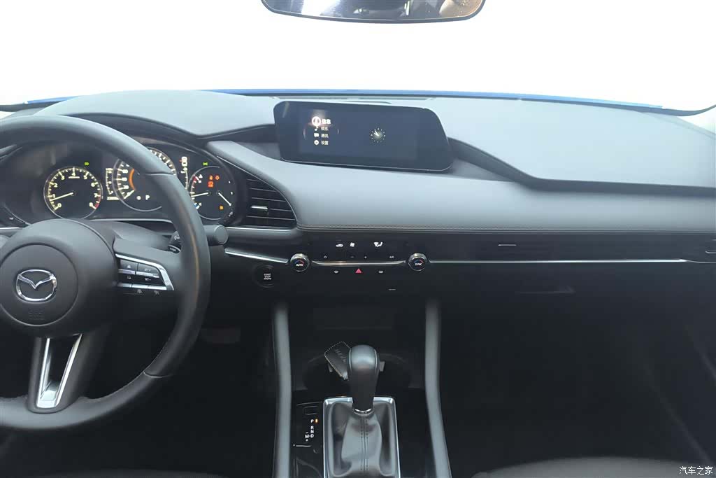 Mazda Mazda3, 2023 13