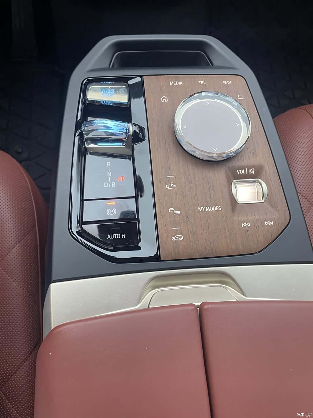 BMW iX, 2022 11