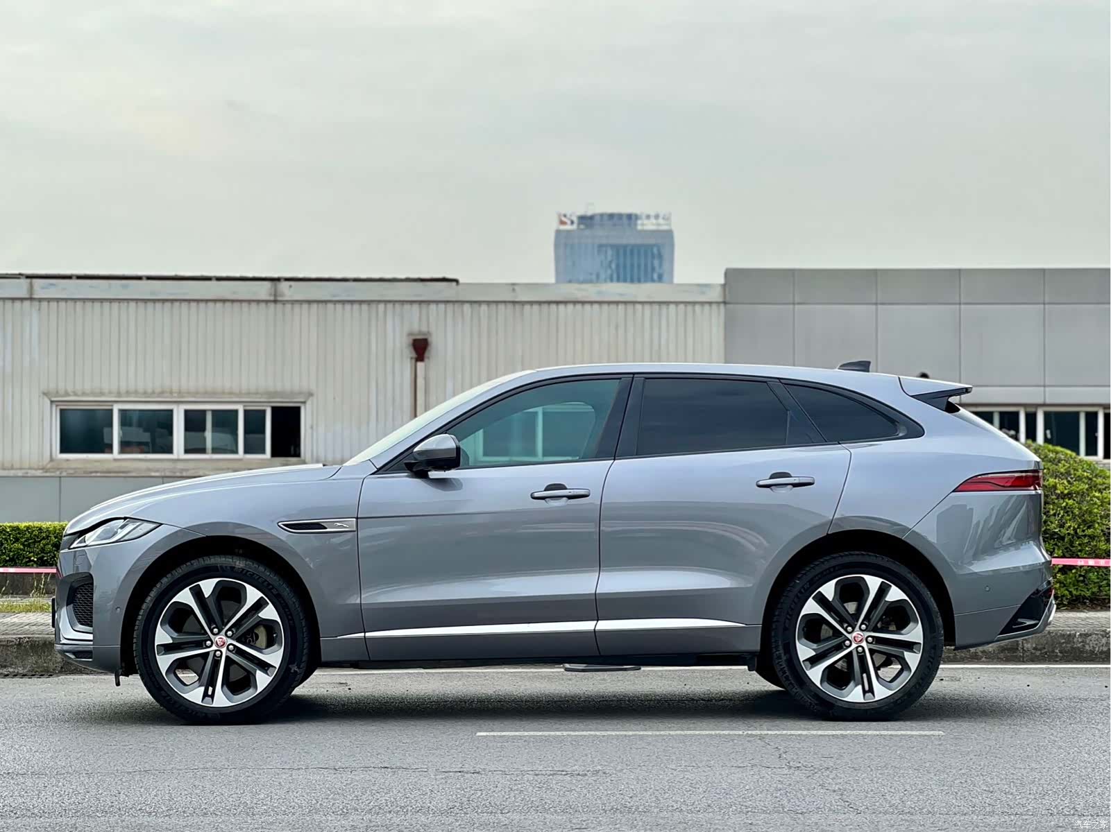 Jaguar F-PACE, 2021 3