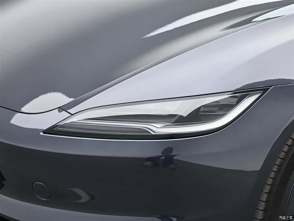 Tesla Model 3, 2024 18