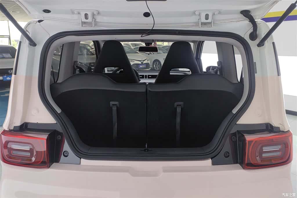 Wuling MINIEV, 2021 4