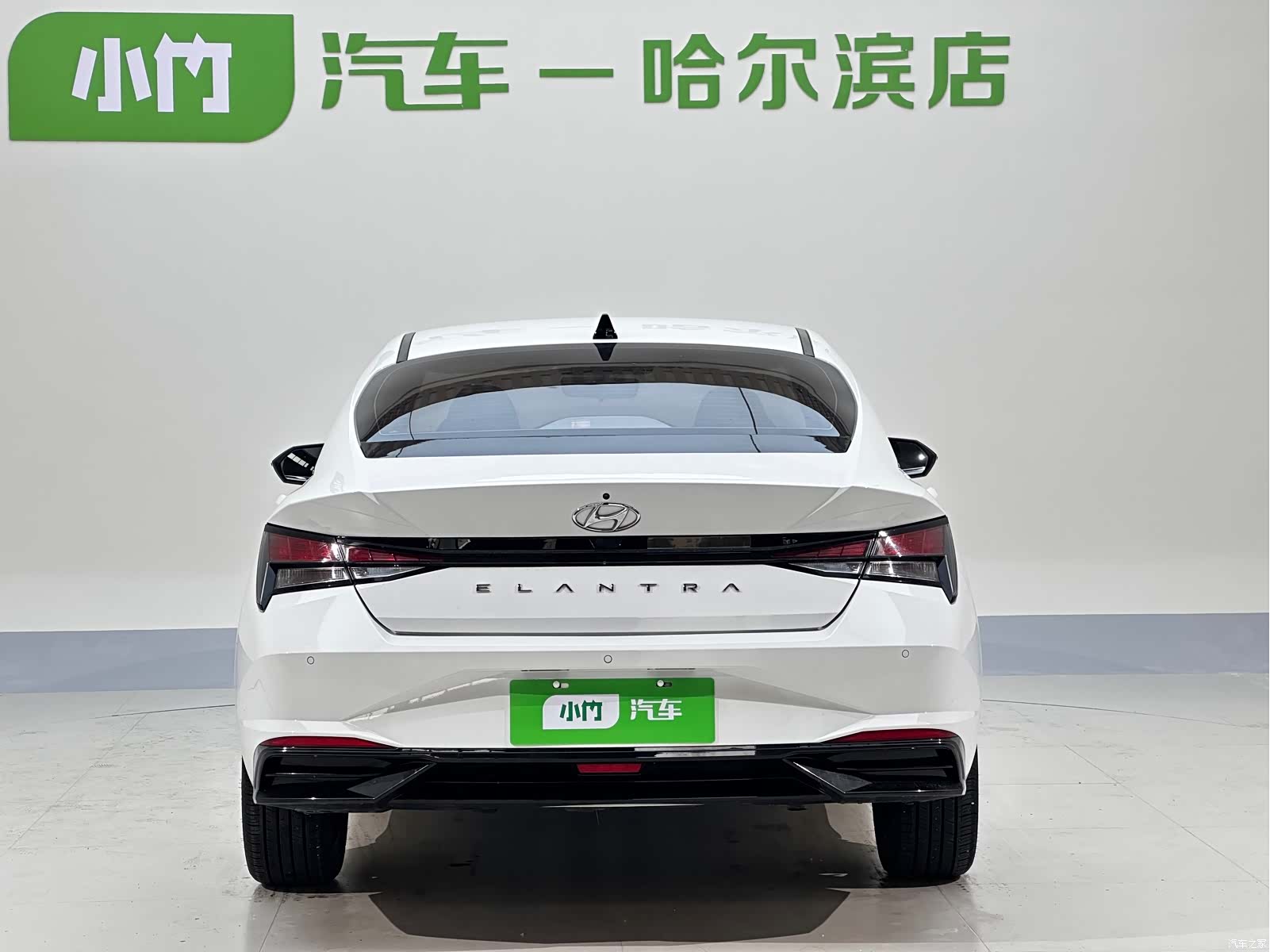 Hyundai Elantra, 2022 все фото