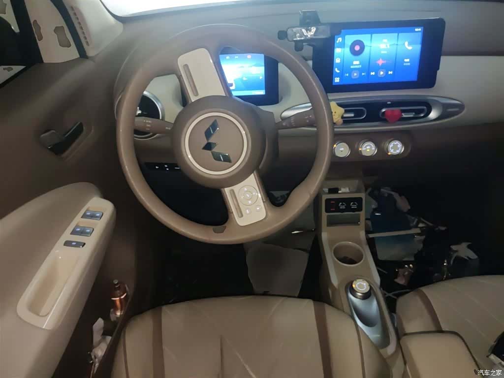 Wuling MINIEV, 2025 3