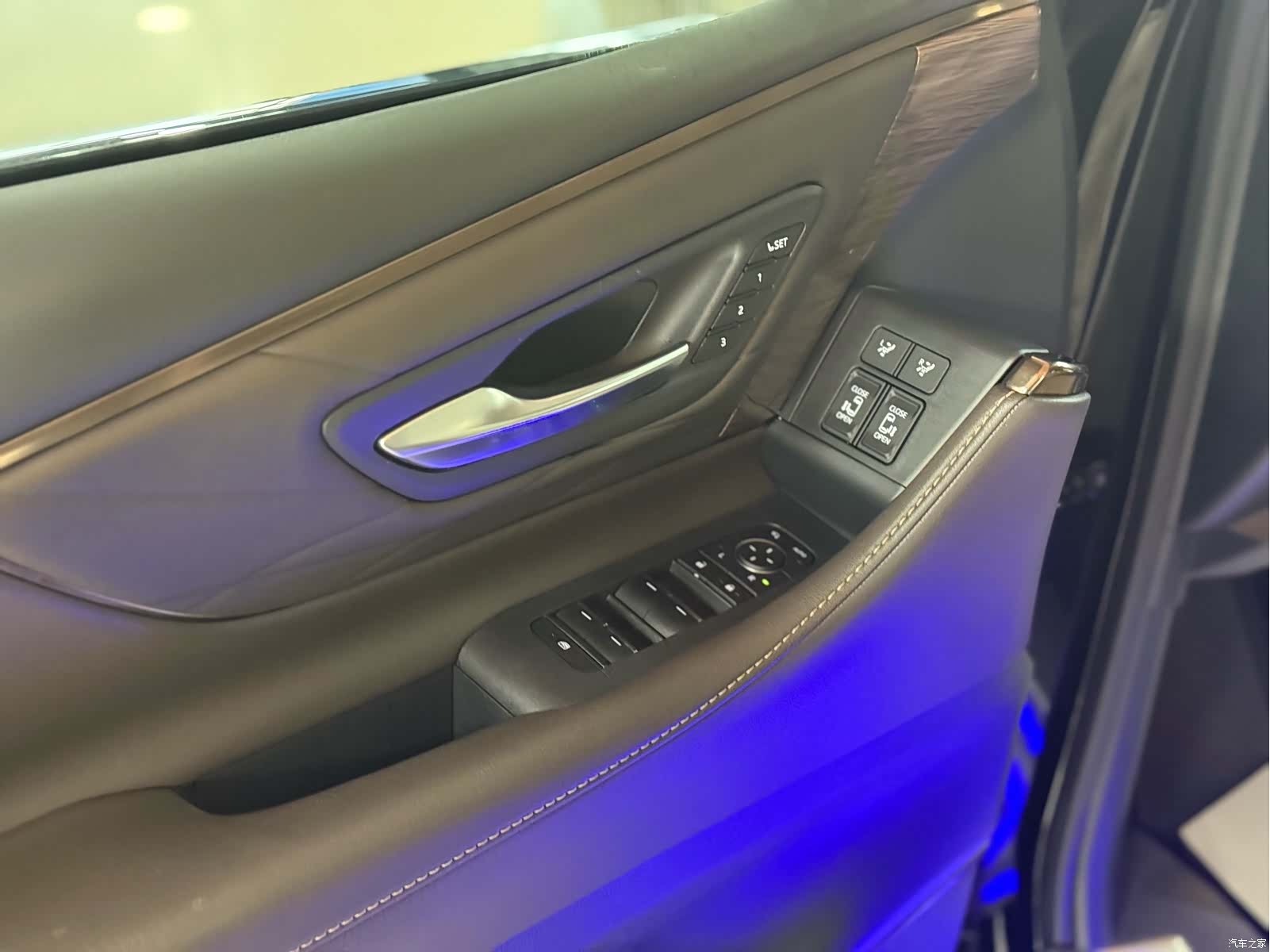 Toyota Vellfire, 2024 7