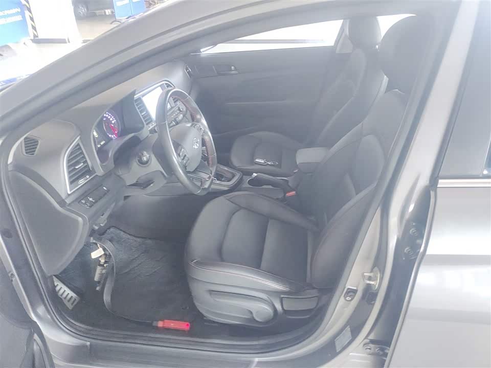 Hyundai Lead Hyundai Lead