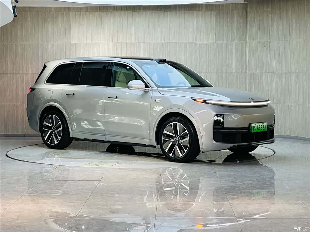 Li Auto L9, 2024 3